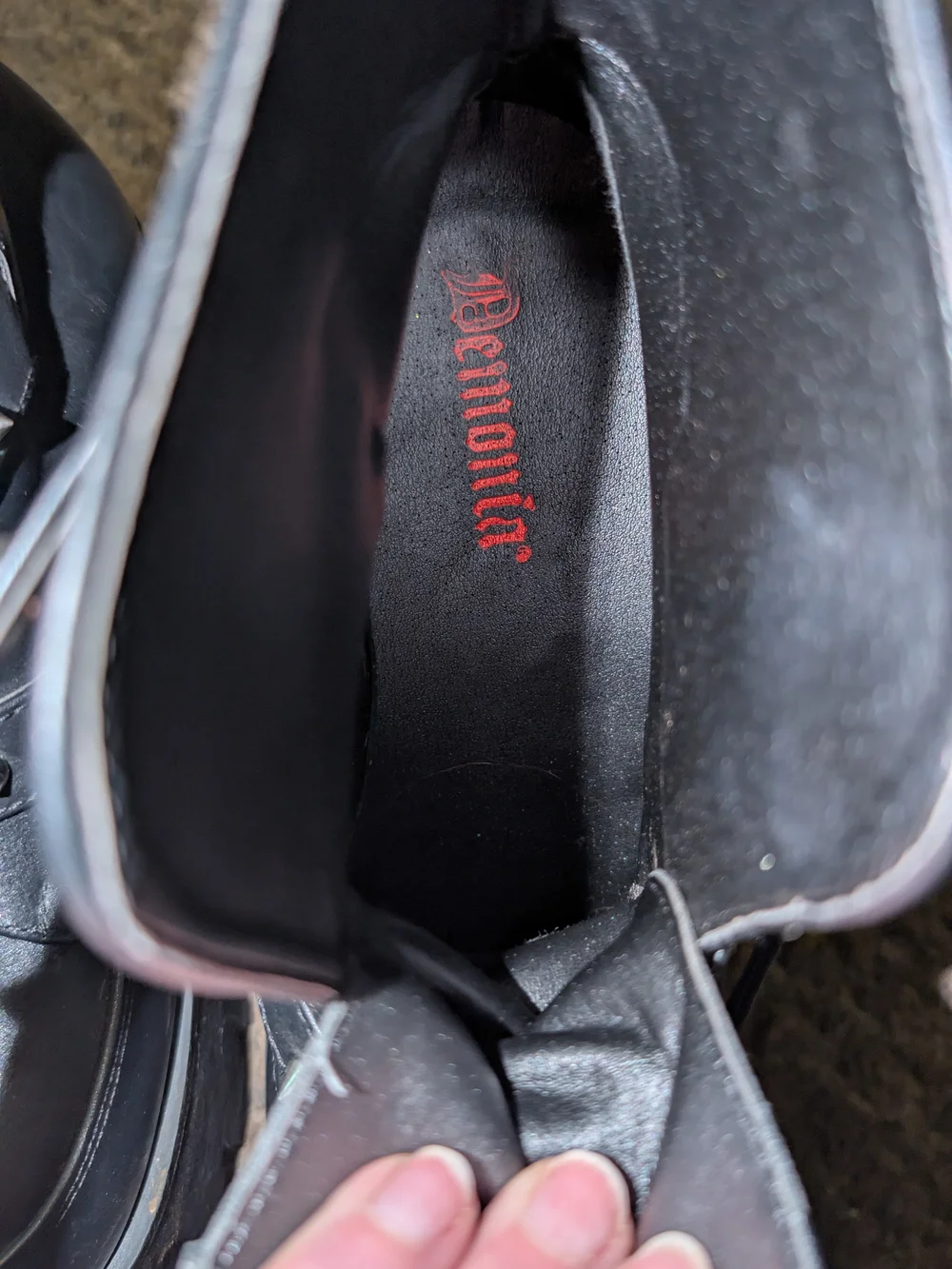 Demonia chunky black